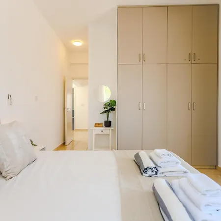 Ronika - Holidays In Coral Bay *