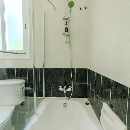 Ronika - Holidays In Coral Bay Peyia