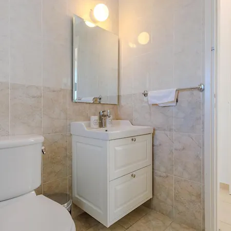 Ronika - Holidays In Coral Bay Villa Peyia