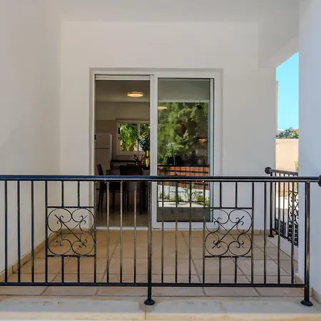 Ronika - Holidays In Coral Bay