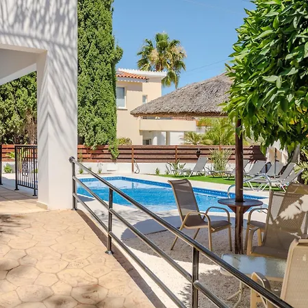 Ronika - Holidays In Coral Bay Villa Peyia