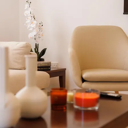 Ronika - Holidays In Coral Bay Villa