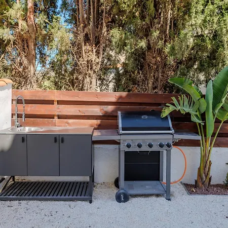 Villa Ronika - Holidays In Coral Bay