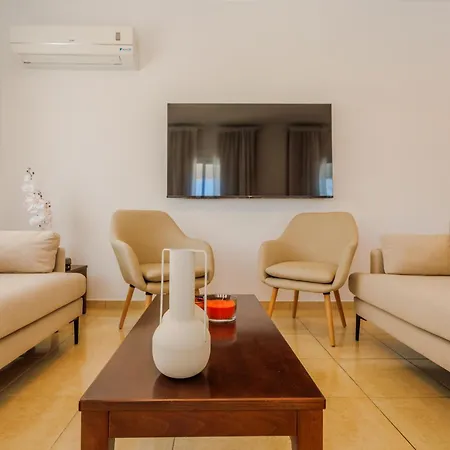 Ronika - Holidays In Coral Bay