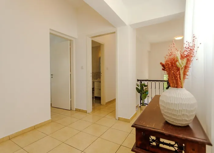 Vila Ronika - Holidays In Coral Bay Pegeia