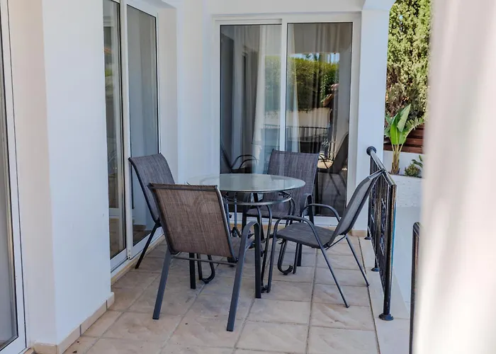 Ronika - Holidays In Coral Bay