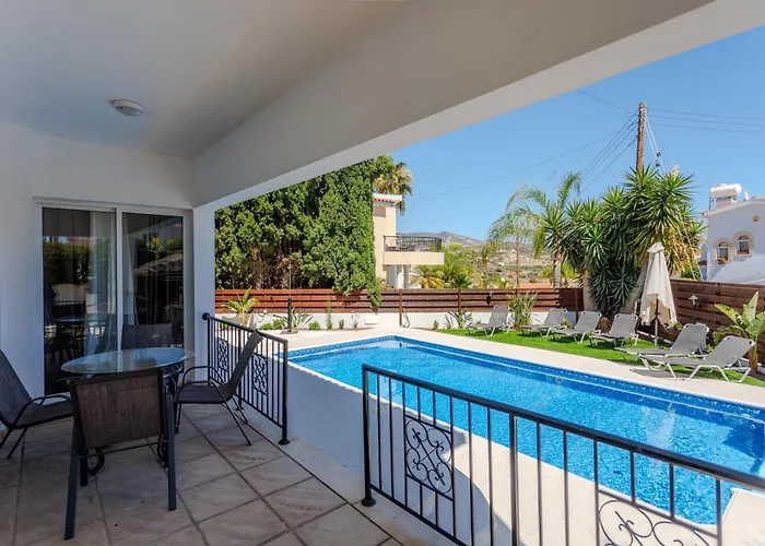 Ronika - Holidays In Coral Bay