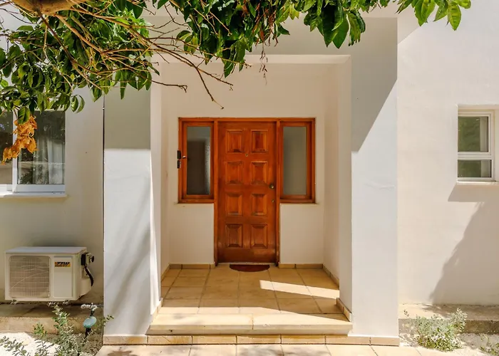 Vila Ronika - Holidays In Coral Bay *