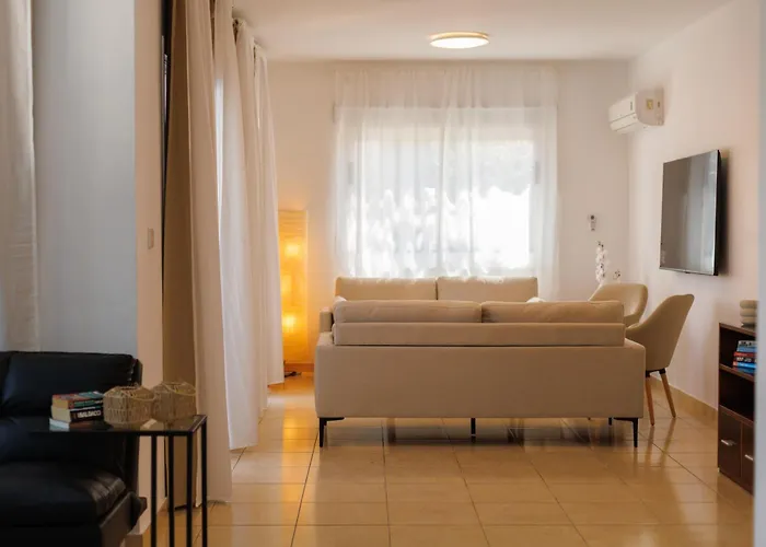 Vila Ronika - Holidays In Coral Bay *