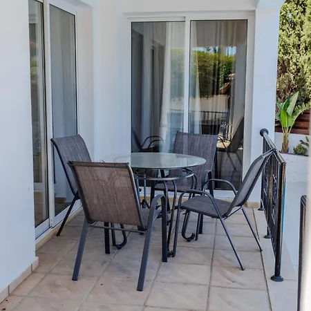 Ronika - Holidays In Coral Bay