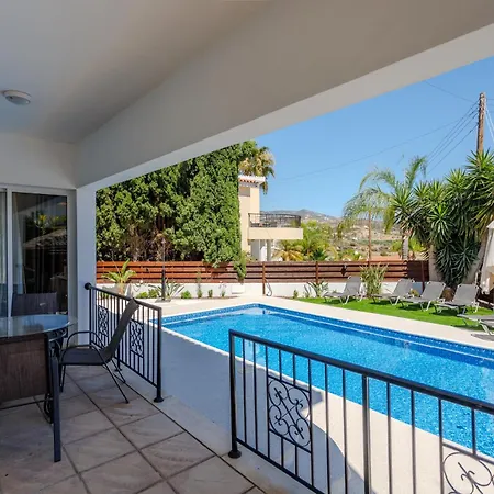 Ronika - Holidays In Coral Bay