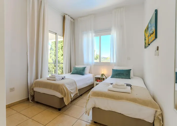 Ronika - Holidays In Coral Bay